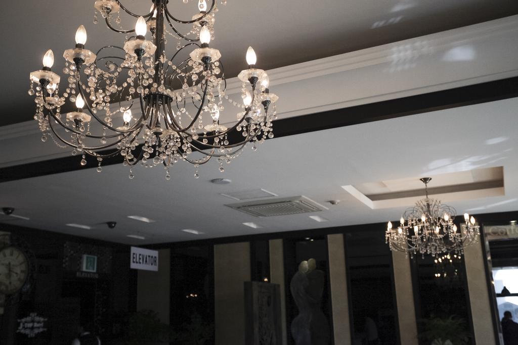 J-Top Hotel Siheung Екстер'єр фото