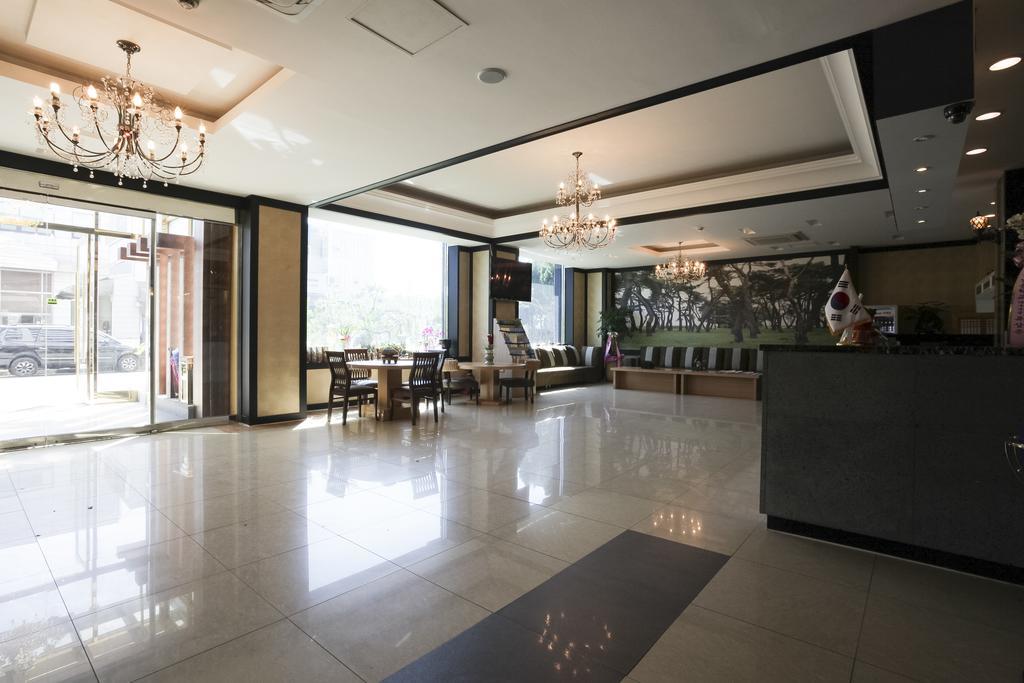 J-Top Hotel Siheung Екстер'єр фото